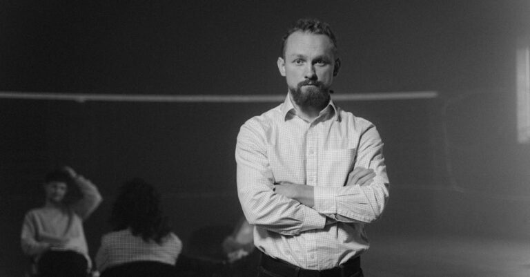 explorez le monde fascinant de la psychanalyse, une méthode thérapeutique qui aide à comprendre les mécanismes du subconscient, à résoudre des conflits internes et à favoriser le bien-être mental.