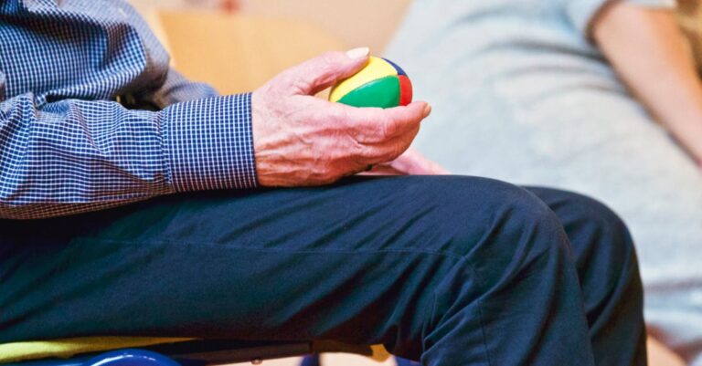 découvrez le cadre thérapeutique qui guide les professionnels de la santé mentale dans leur pratique. apprenez comment cette approche structurée favorise le bien-être et l'épanouissement personnel en combinant techniques éprouvées et interventions personnalisées.